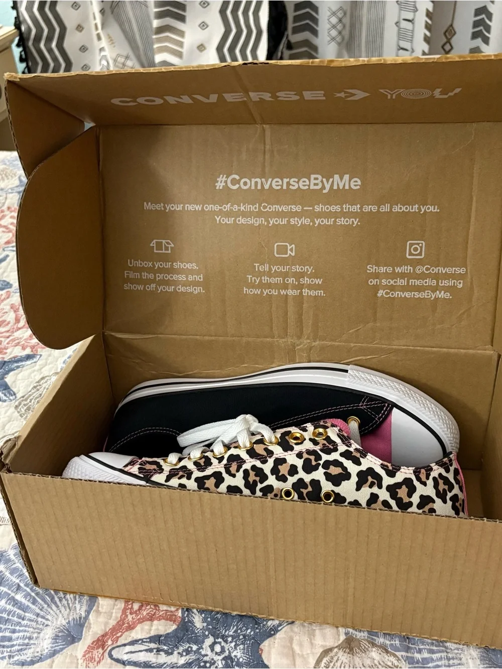 BRAND NEW NEVER WORN Converse Custom Leopard Pink & Black Low Top Sneakers Sz 11